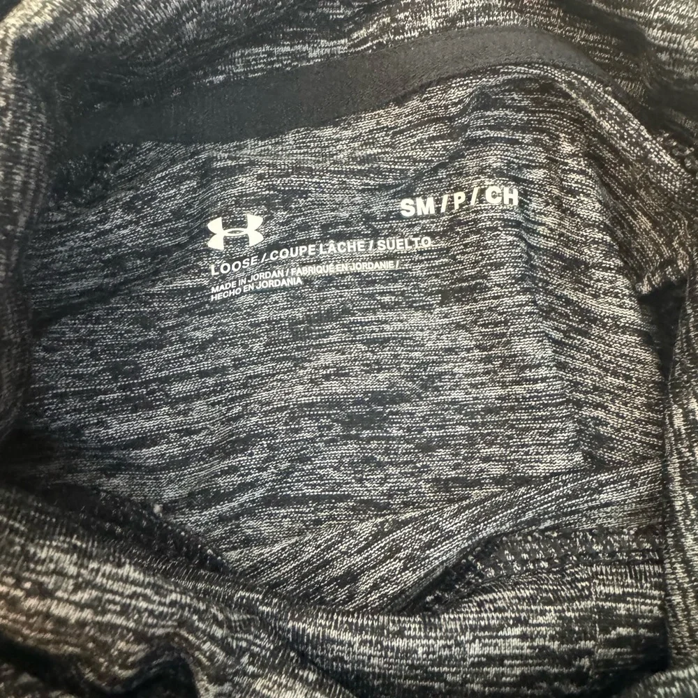 Under Armour Women's Grey Gray Hoodie Pullover Lightweight - Size S - Picture 3 of 3